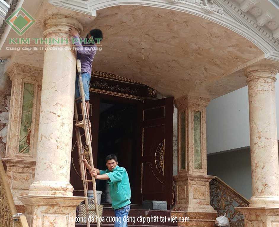 cột tròn đá hoa cương