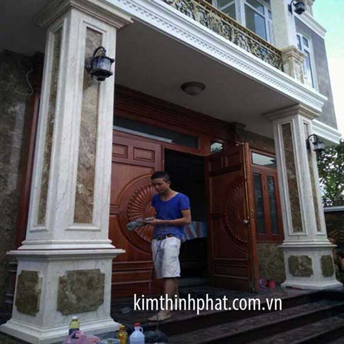 đá hoa cương cột vuông