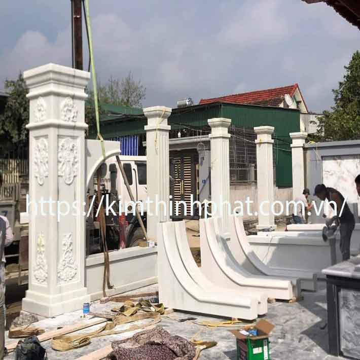 đá hoa cương cột vuông