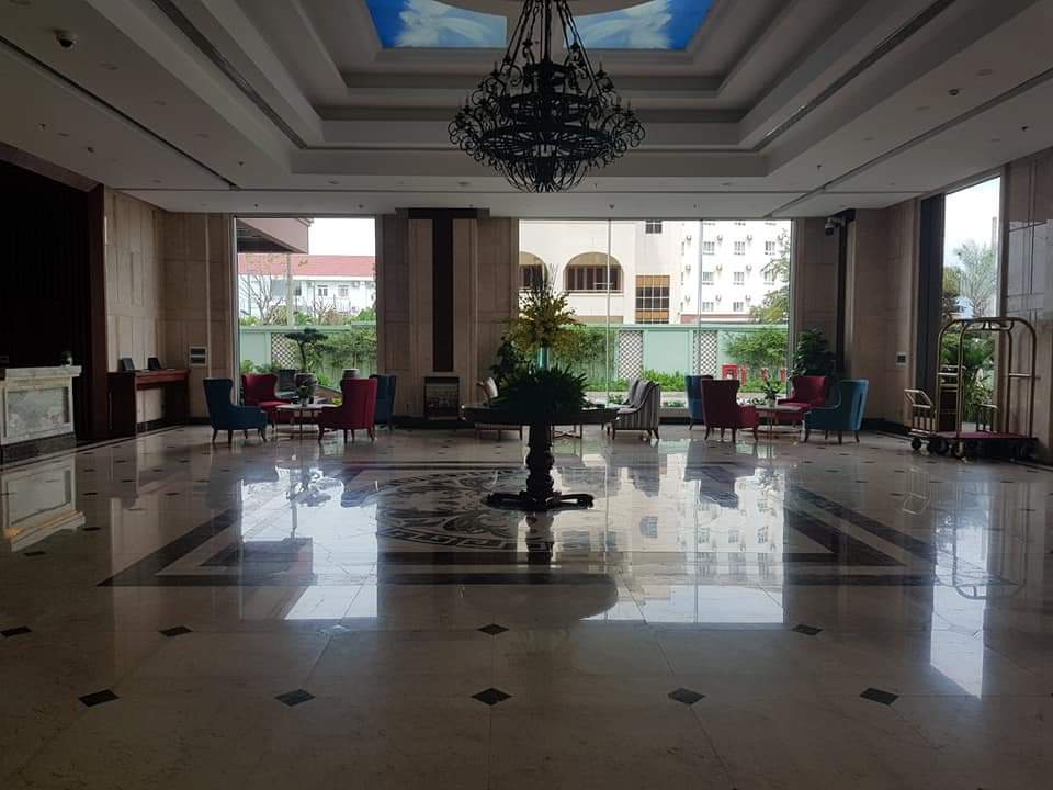 Đá hoa cương nền nhà