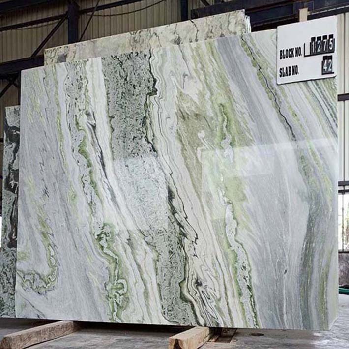 Đá hoa cương đang được rất nhiều người áp dụng